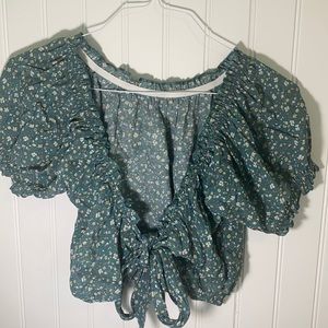 American Eagle tie front Flowy shirt